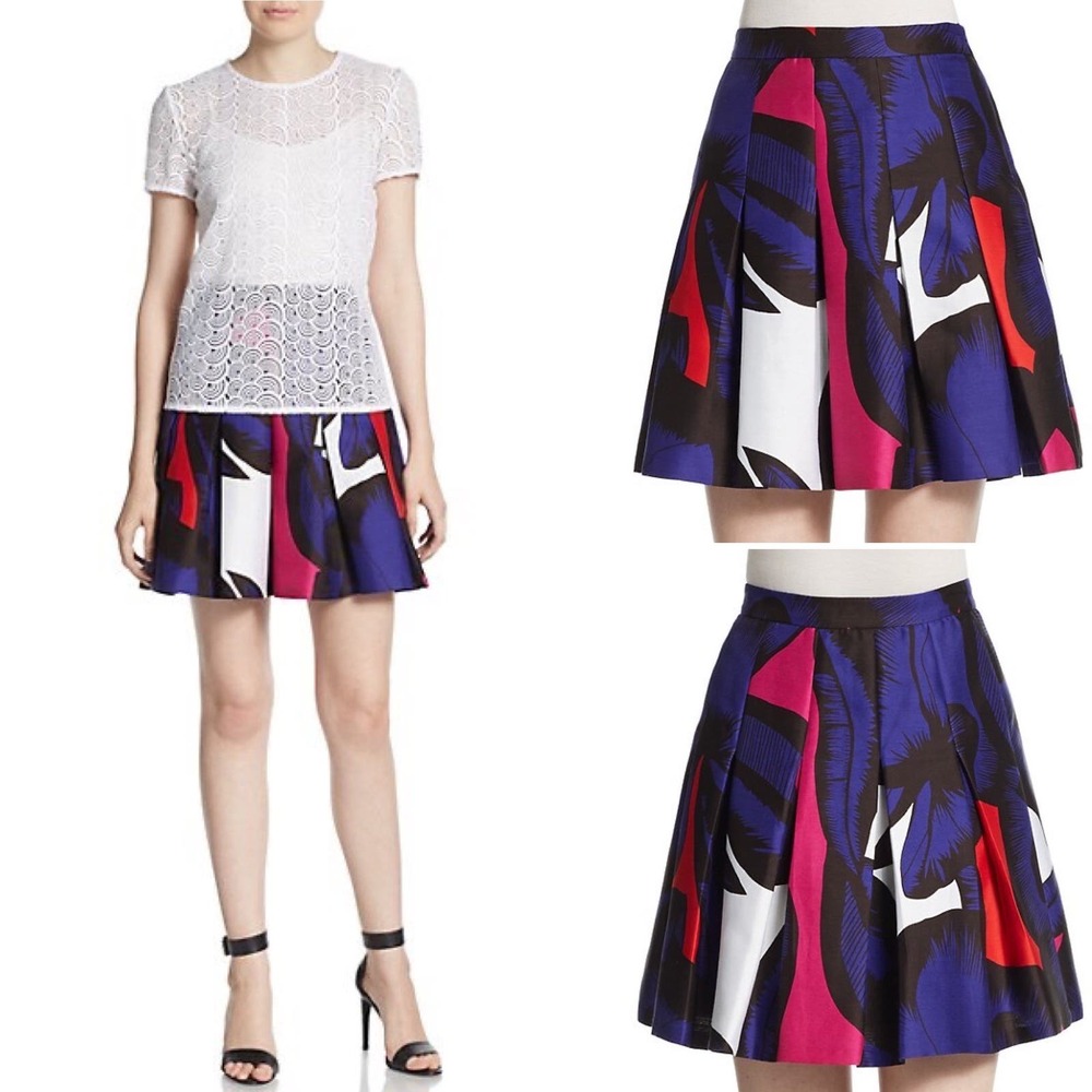 Diane Von Furstenberg 'Gemma' Silk Pleated Mini Skirt Size 10